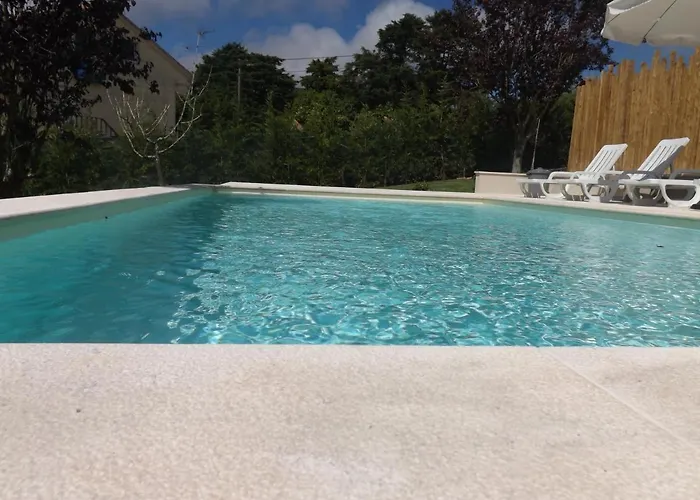 Casal Do Pinheiro בית נופש *